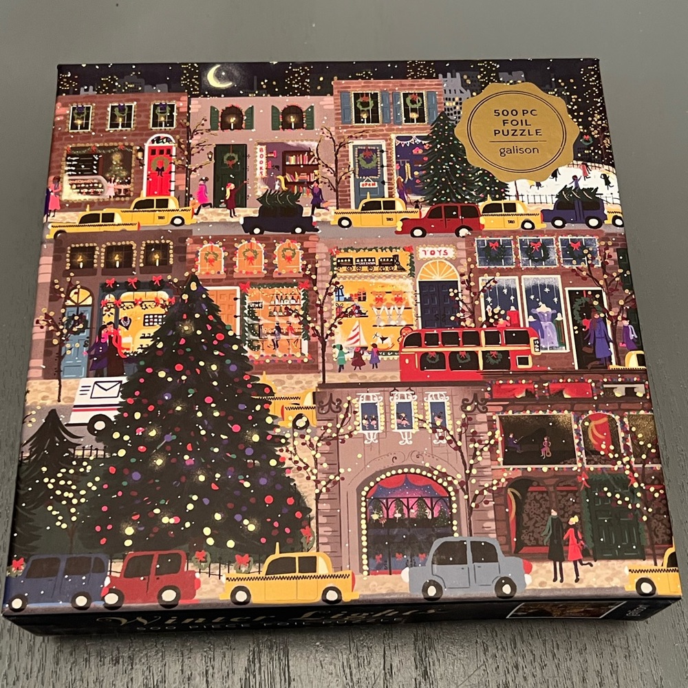 Holiday Cityscape 500-Piece Puzzle